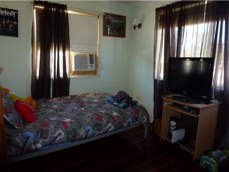 25a Creek Street, Walkerston QLD 4751