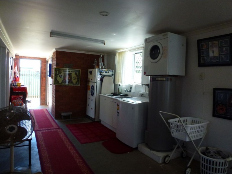 25a Creek Street, Walkerston QLD 4751