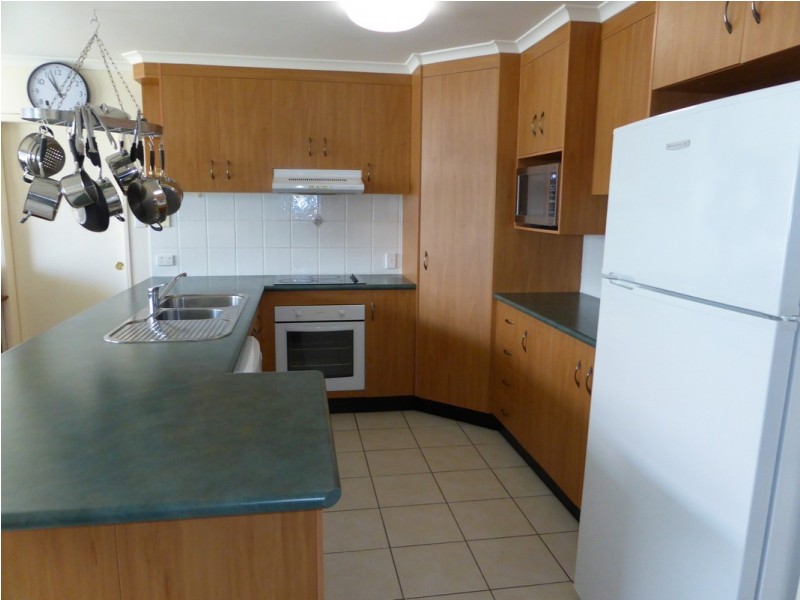 16 Spinks Court, Eimeo QLD 4740