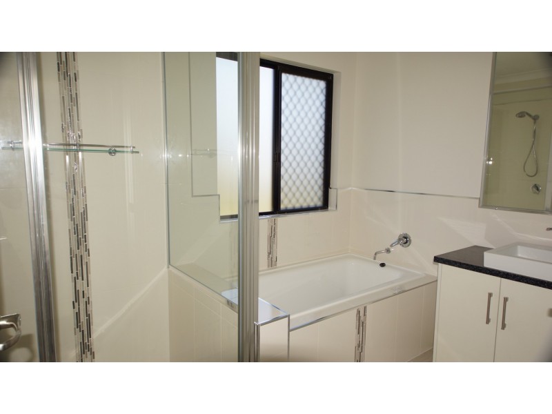 1 Bellavista Circuit, Beaconsfield QLD 4740