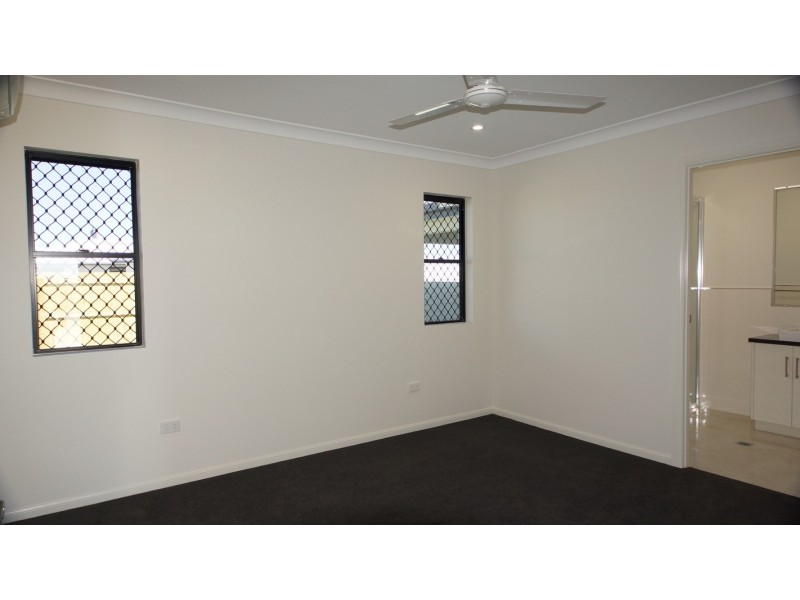 1 Bellavista Circuit, Beaconsfield QLD 4740