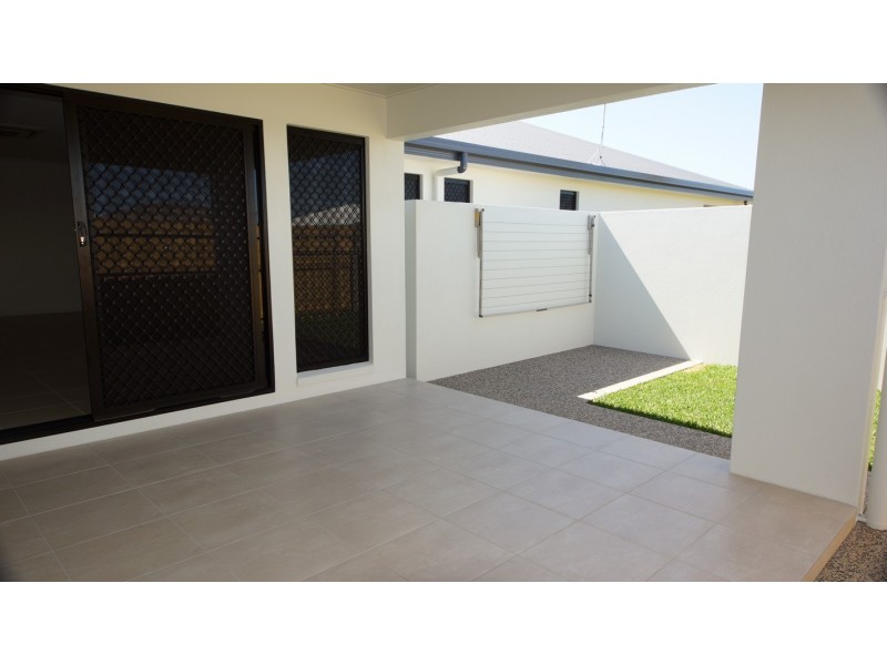 1 Bellavista Circuit, Beaconsfield QLD 4740