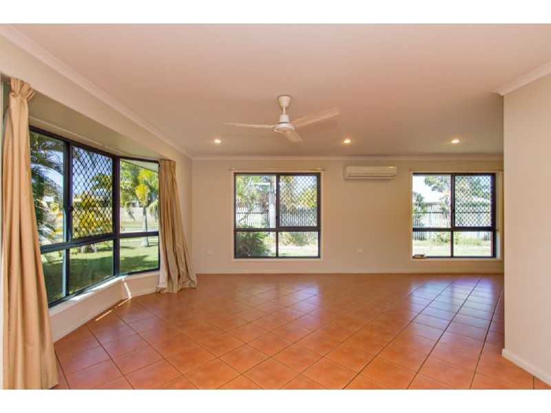 1 Wasley Court, Glenella QLD 4740