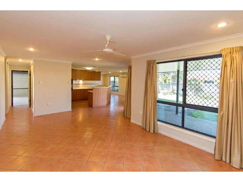 1 Wasley Court, Glenella QLD 4740