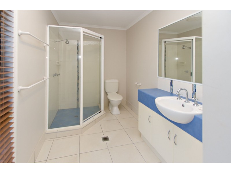 1 Wasley Court, Glenella QLD 4740