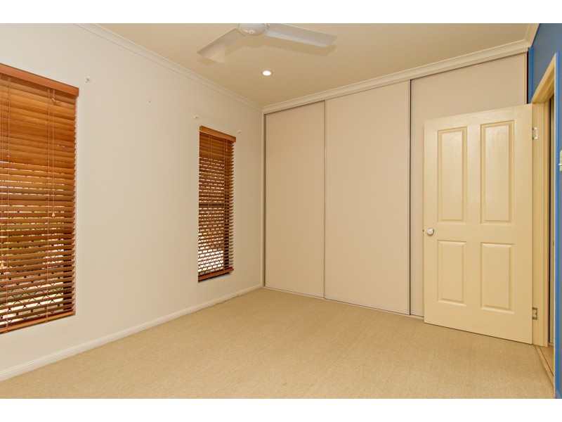 2/24 Meadow Street, North Mackay QLD 4740