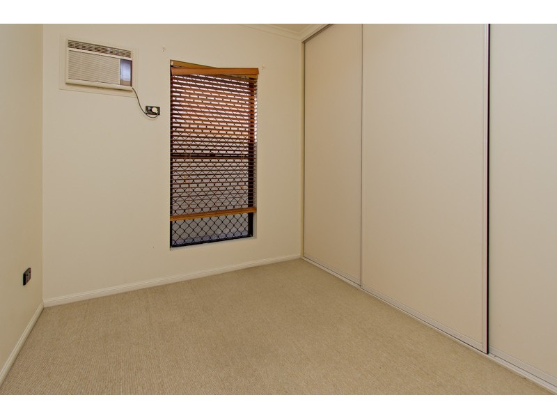 2/24 Meadow Street, North Mackay QLD 4740