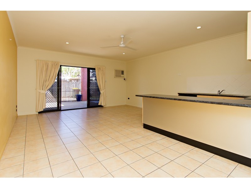 2/24 Meadow Street, North Mackay QLD 4740