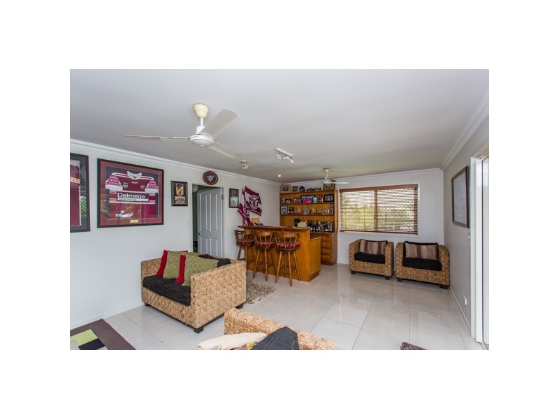 4 Polly Crescent, Richmond QLD 4740