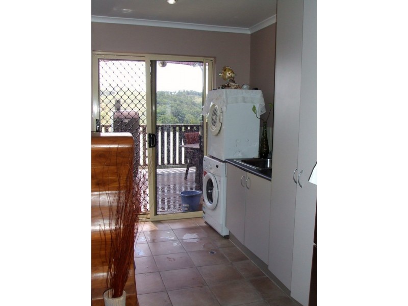 10 Ching Creek, Sarina QLD 4737