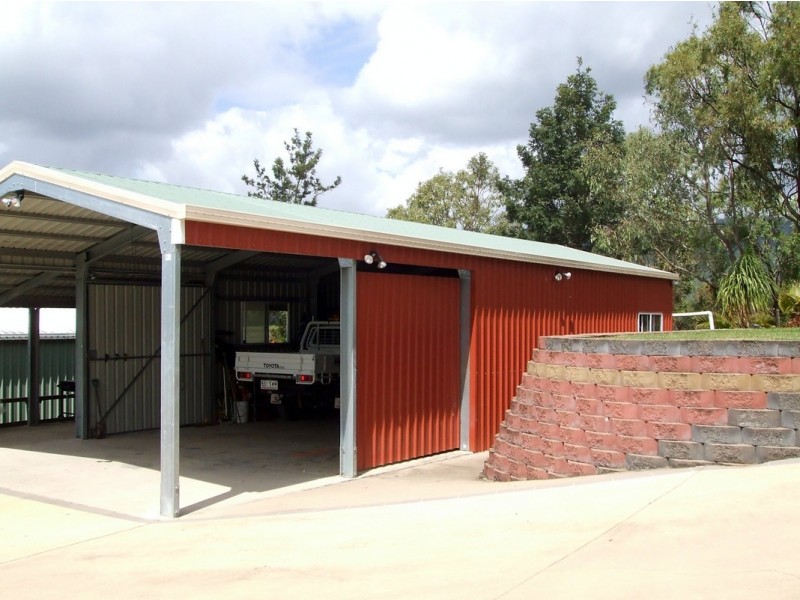 10 Ching Creek, Sarina QLD 4737