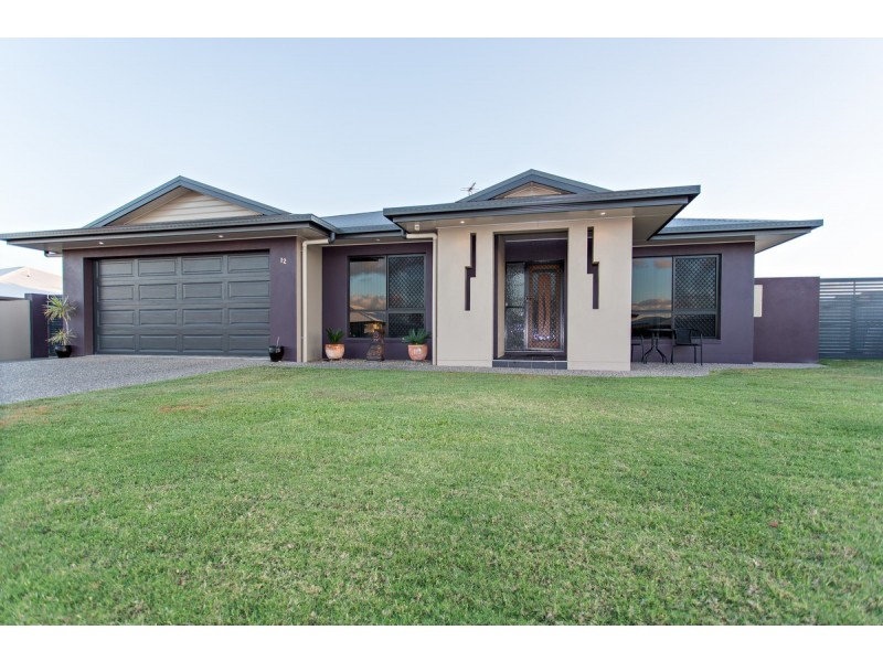 12 Rutland Place, Marian QLD 4753