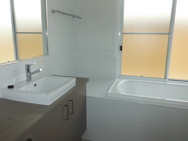 40 Superior Boulevard, Andergrove QLD 4740