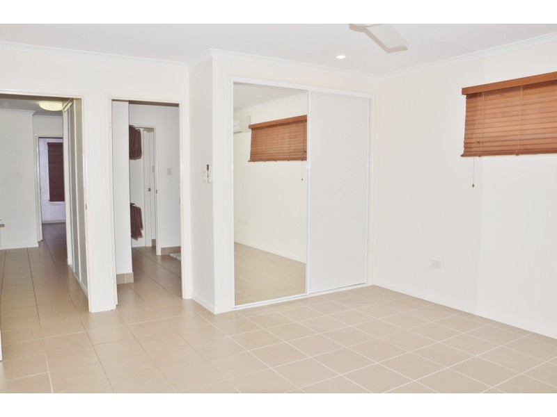 10 Katey Crescent, Mirani QLD 4754