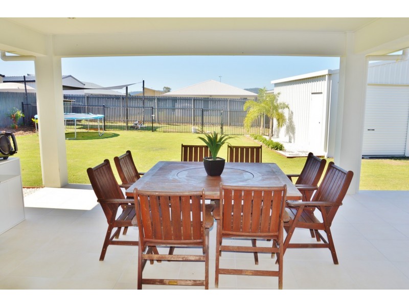 5 Macartney Drive, Marian QLD 4753