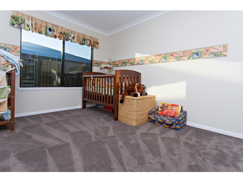 5 Macartney Drive, Marian QLD 4753