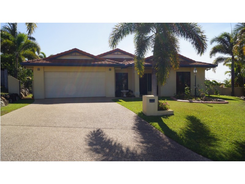 6 The Top Deck, Blacks Beach QLD 4740