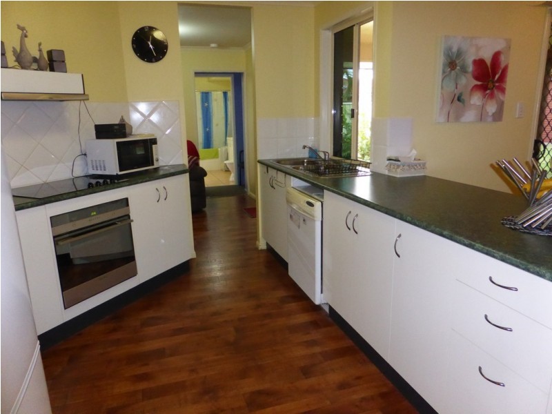 5 Schnapper Court, Andergrove QLD 4740