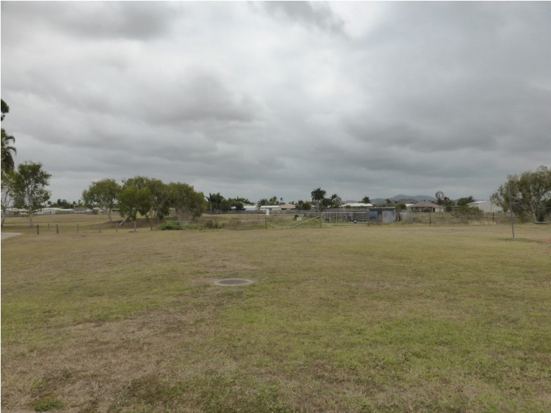 5 Schnapper Court, Andergrove QLD 4740