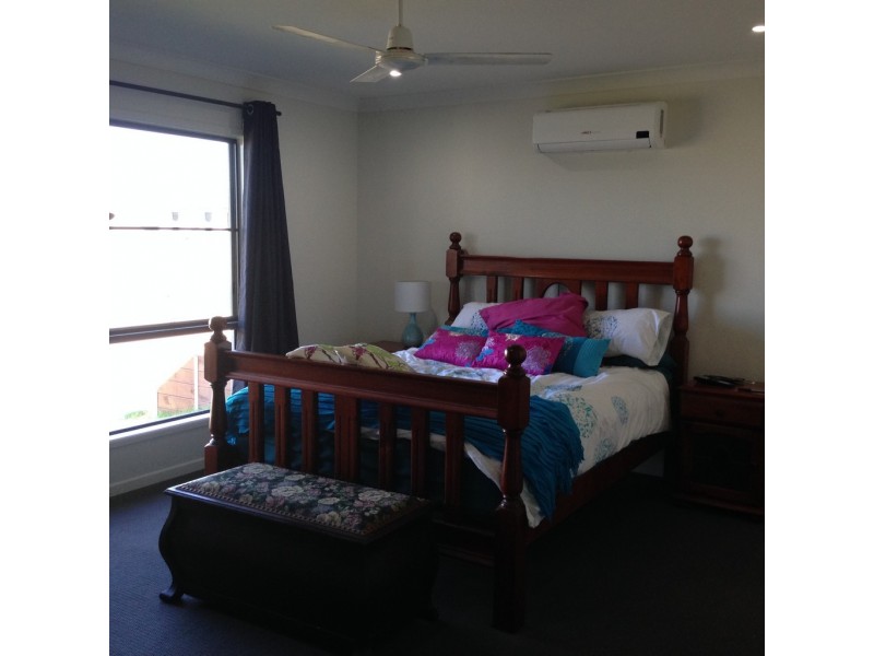 6 Jager Street, Rural View QLD 4740