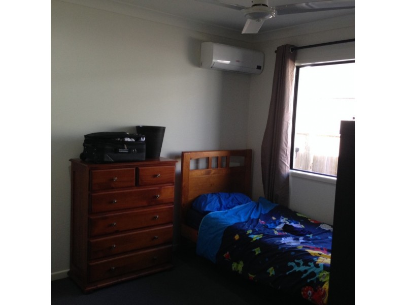 6 Jager Street, Rural View QLD 4740