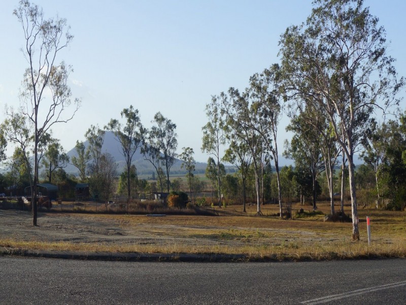 8 Austin Drive, Eton QLD 4741