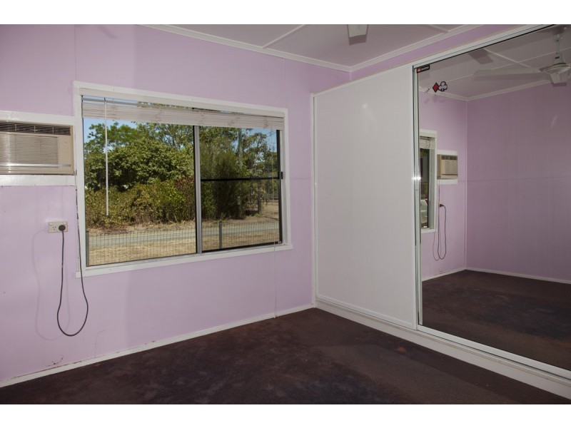 1 Matthew Street, Finch Hatton QLD 4756