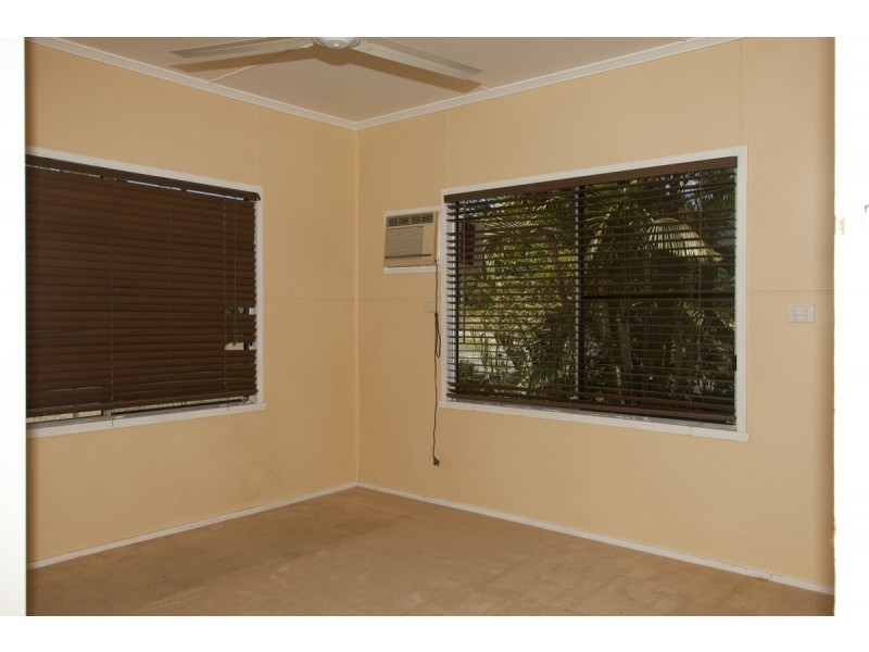 1 Matthew Street, Finch Hatton QLD 4756