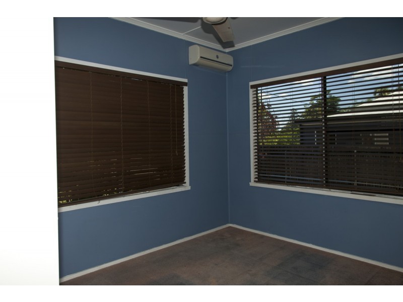 1 Matthew Street, Finch Hatton QLD 4756