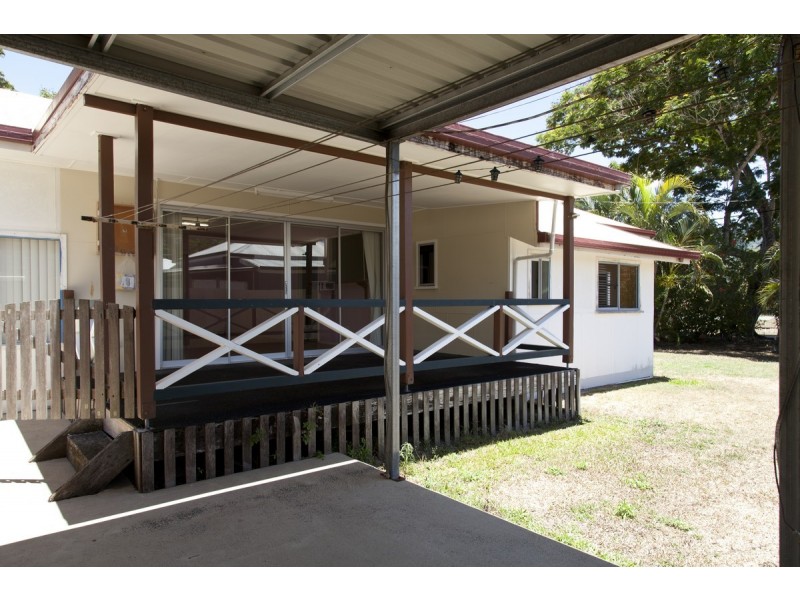 1 Matthew Street, Finch Hatton QLD 4756