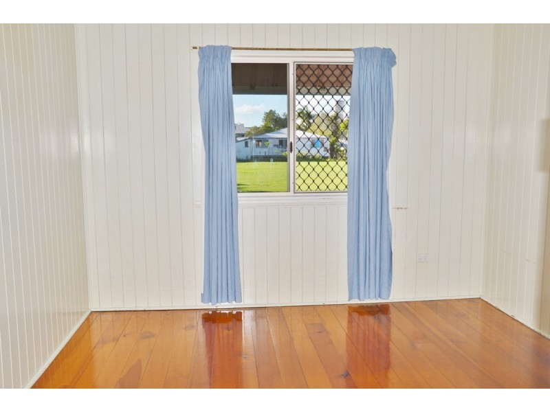 22 Creek Street, Walkerston QLD 4751