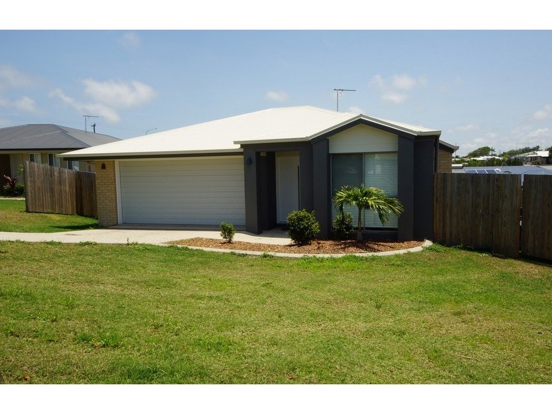 30 Kristy Crescent, Eimeo QLD 4740