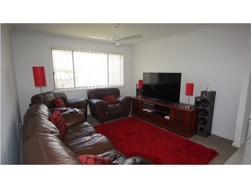 30 Kristy Crescent, Eimeo QLD 4740