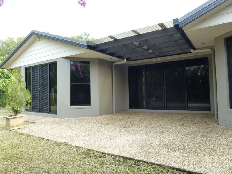 18 Friarbird Avenue, Blacks Beach QLD 4740