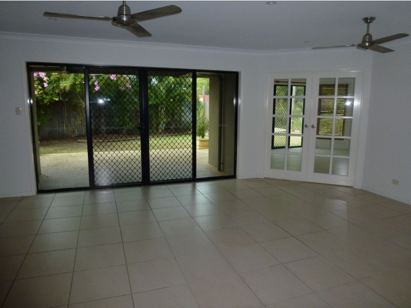 18 Friarbird Avenue, Blacks Beach QLD 4740