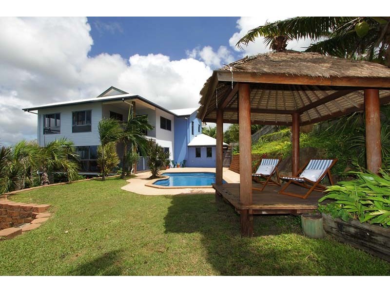 4 Ian Wood Drive, Dolphin Heads QLD 4740