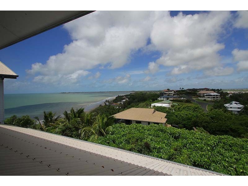 4 Ian Wood Drive, Dolphin Heads QLD 4740