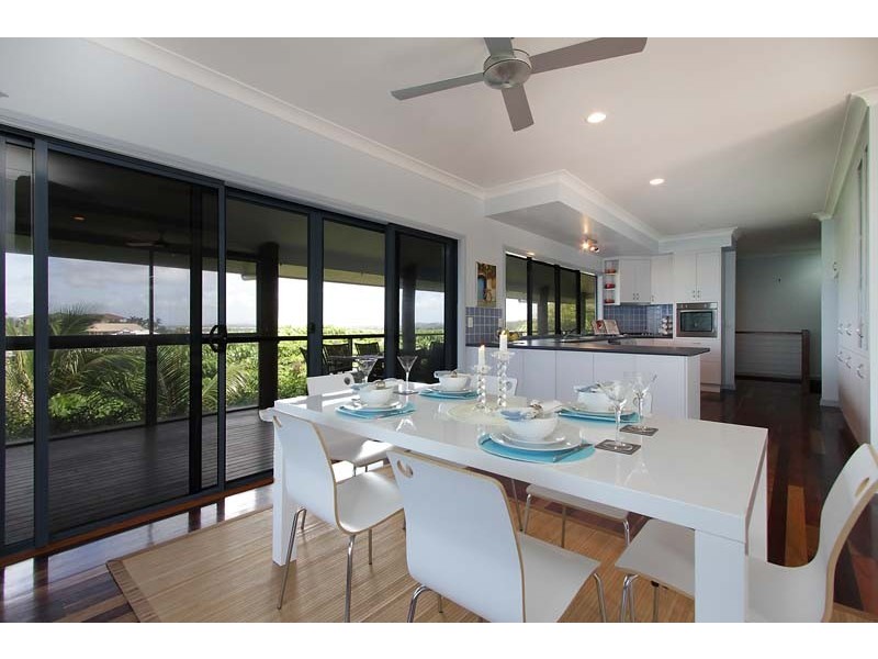 4 Ian Wood Drive, Dolphin Heads QLD 4740