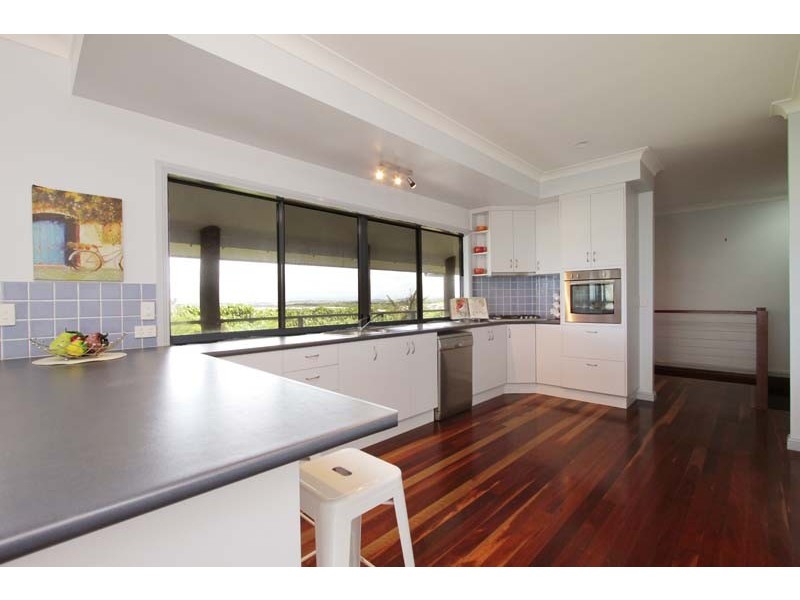 4 Ian Wood Drive, Dolphin Heads QLD 4740