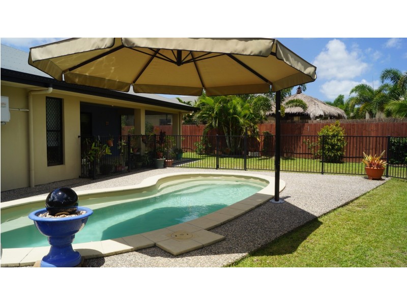 7 Helga Court, Glenella QLD 4740
