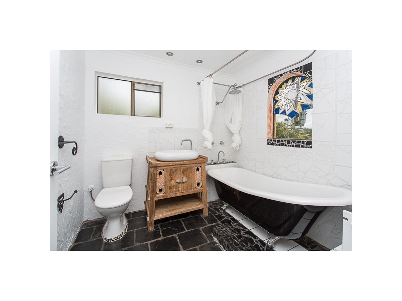 112 Mango Avenue, Eimeo QLD 4740