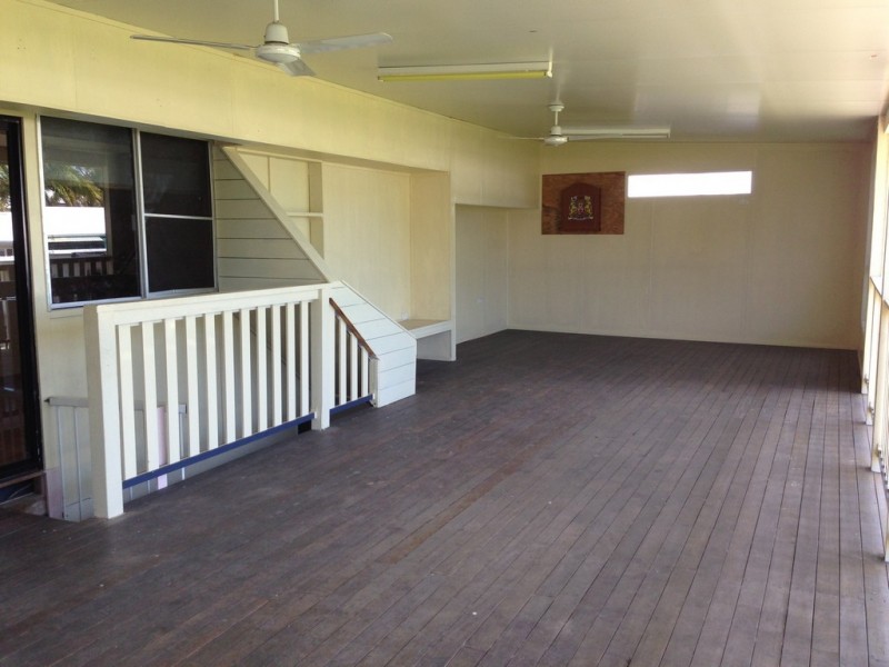 2/10 Perkins Street, North Mackay QLD 4740