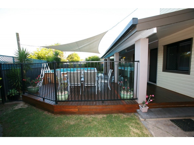 16 Barton Street, West Mackay QLD 4740