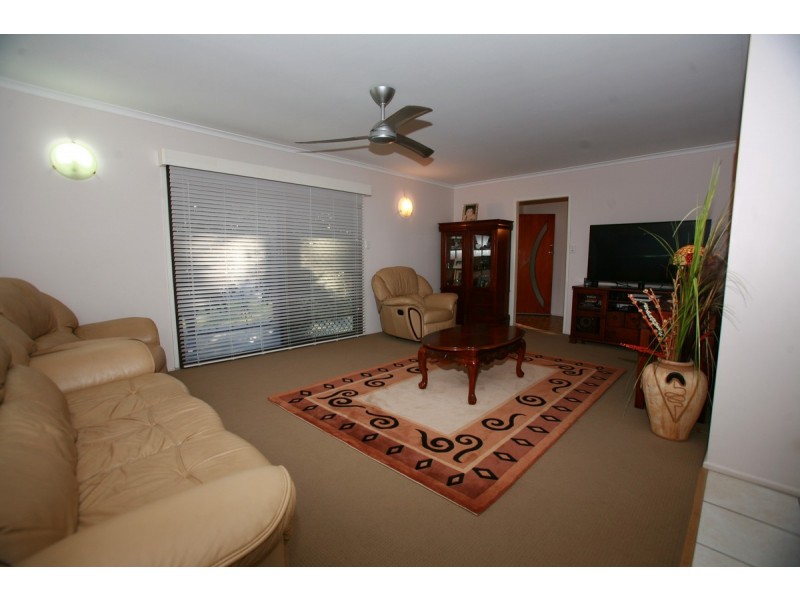 16 Barton Street, West Mackay QLD 4740