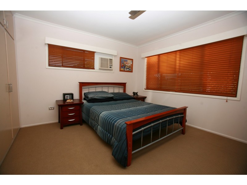 16 Barton Street, West Mackay QLD 4740