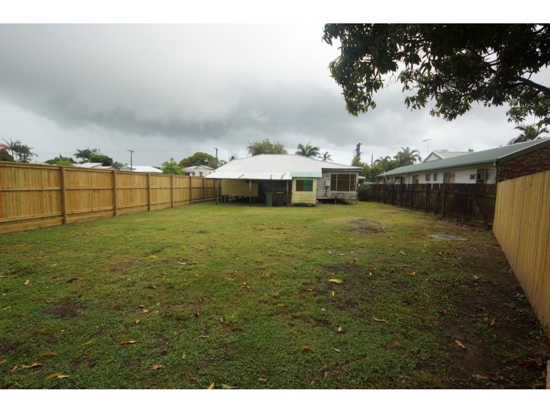 1 Gardiner Street, West Mackay QLD 4740