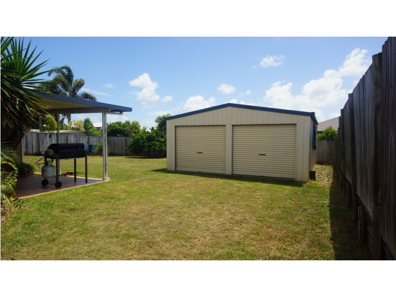 8 Avalon Drive, Rural View QLD 4740