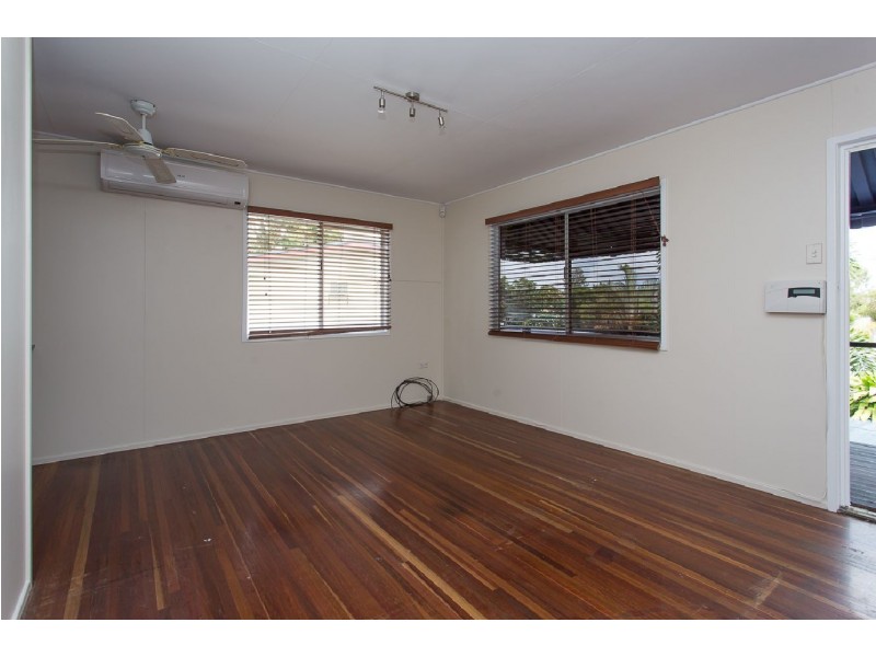 8 Janz Street, Slade Point QLD 4740