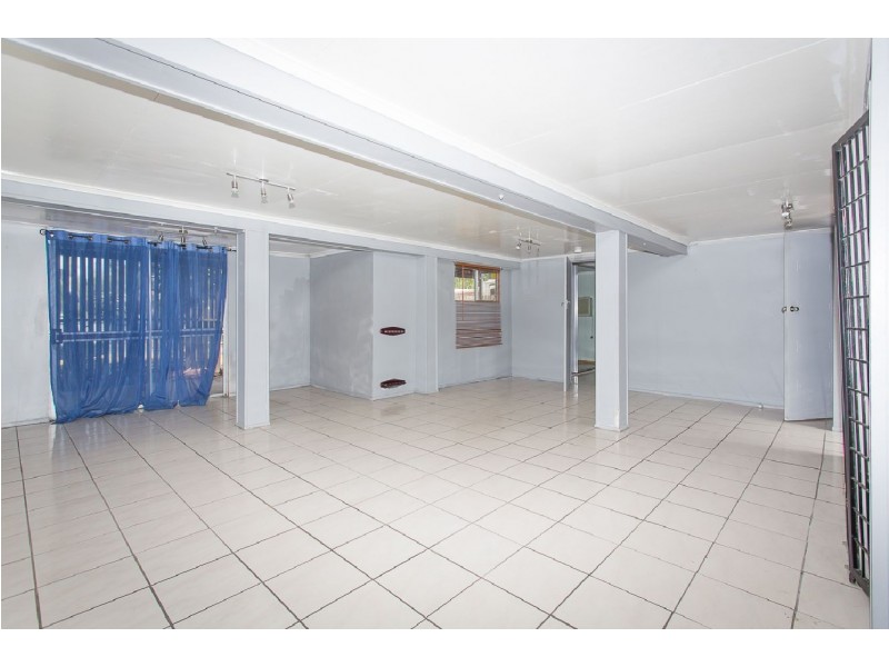 8 Janz Street, Slade Point QLD 4740