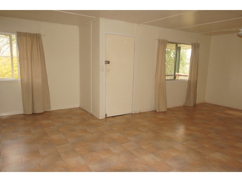 4 Cassia Court, Nebo QLD 4742